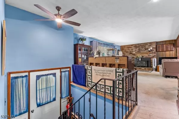 Hope Twp., NJ 07825,12 Locust Lake Rd