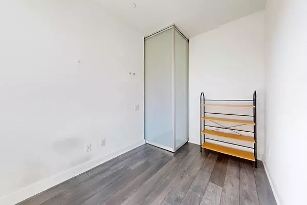 Toronto C08, ON M4Y 0C3,50 Charles ST E #1112