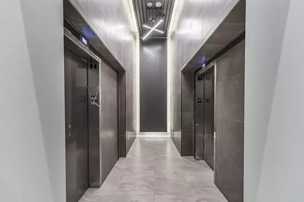 Oakville, ON L6H 3R9,2485 Taunton RD #346