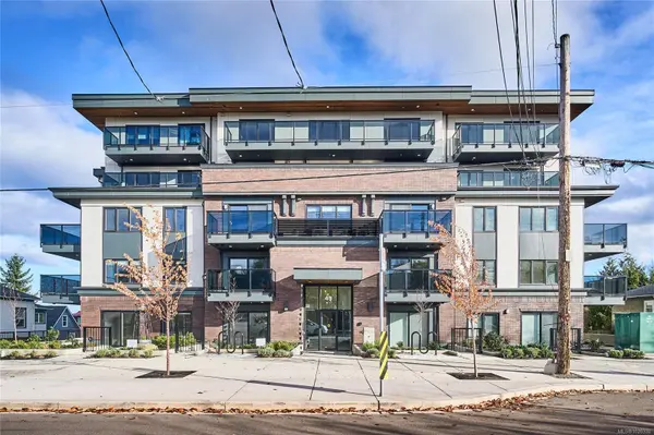 Nanaimo, BC V9R 4V6,45 Haliburton St #105