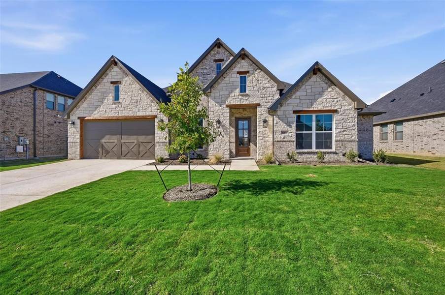 610 Golden Crest, Haslet, TX 76052