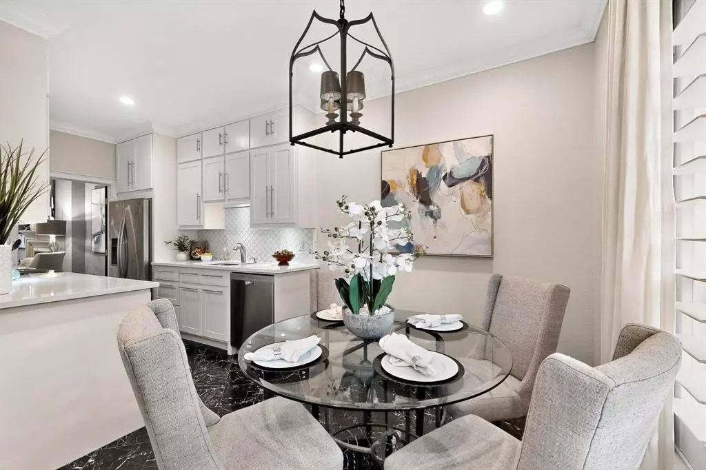 Dallas, TX 75225,7526 W Northwest Highway #7