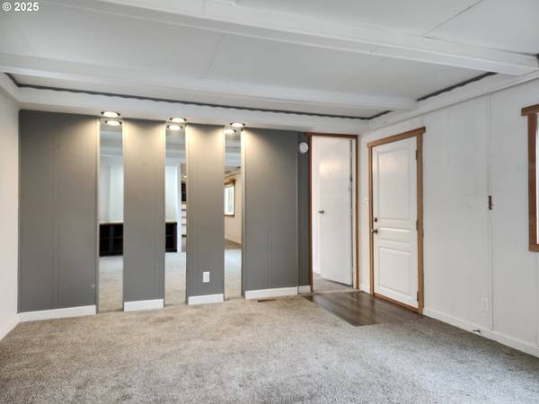 545 WARREN ST S #12, Monmouth, OR 97361