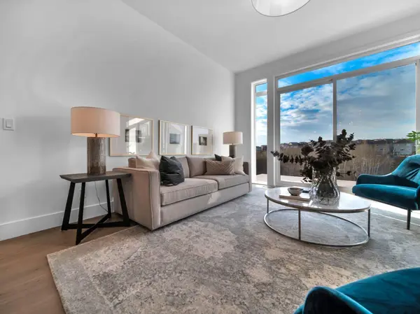 Calgary, AB T3G 5P9,31 Royal Birch CV NW