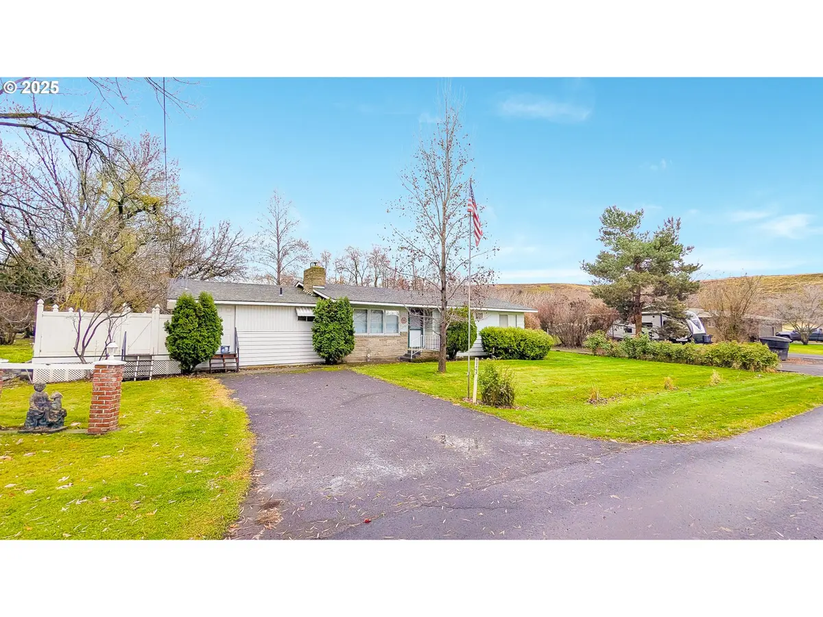 82449 ROSEBROOKE RD, Milton Freewater, OR 97862