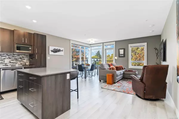 Victoria, BC V8V 1R5,300 Michigan St #301