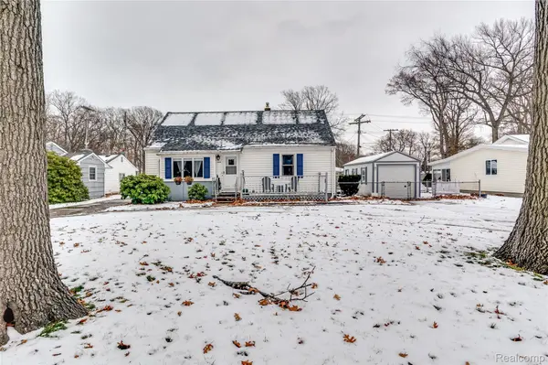 3444 Riverside DR, Port Huron, MI 48060