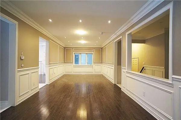 East Gwillimbury, ON L9N 0P5,39 Briarfield AVE