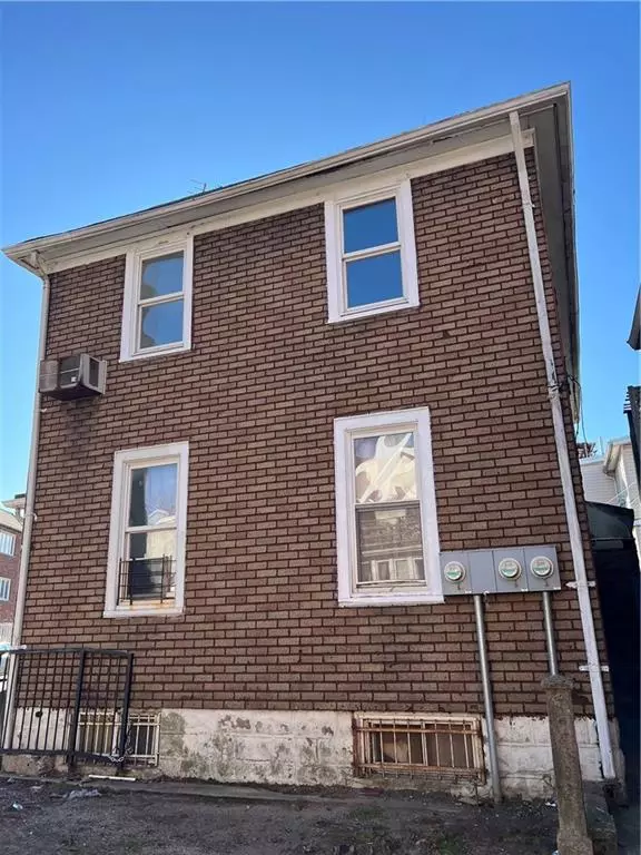Brooklyn, NY 11235,53 Brighton  1st PL