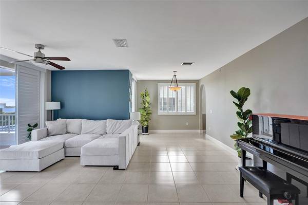 Miami, FL 33133,2550 SW 27th Ave #PH1