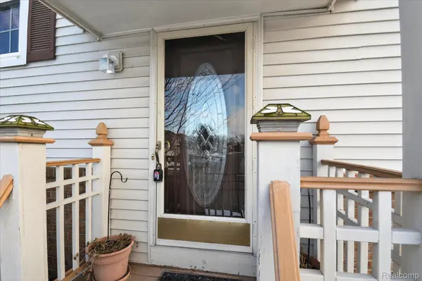 Westland, MI 48186,1639 Tulip LN