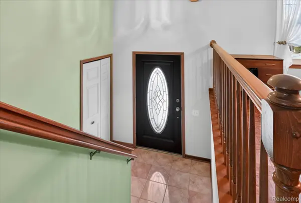 Westland, MI 48186,1639 Tulip LN