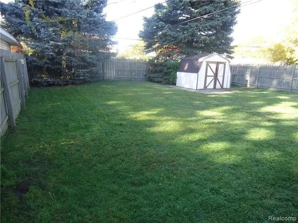 Warren, MI 48089,23827 WILLARD AVE