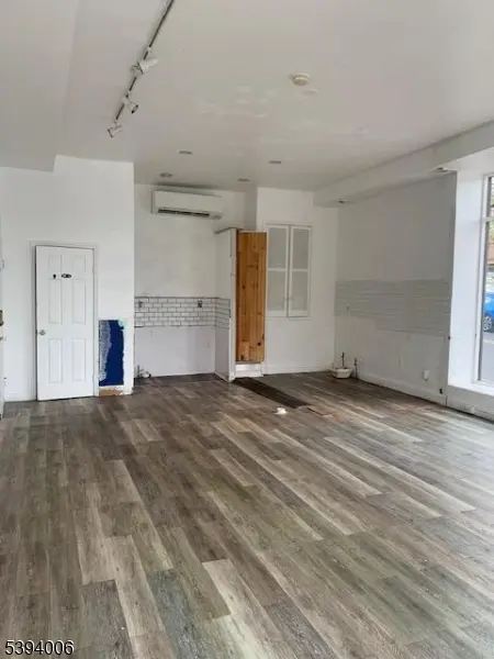 Montclair Twp., NJ 07042,41 Glenridge Ave