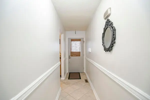 Brampton, ON L6V 3N6,17 Ashurst CRES