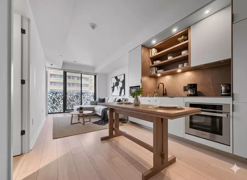 55 Charles ST #1413, Toronto C08, ON M4Y 0J1