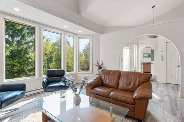 Nanaimo, BC V9T 1P1,3132 Robin Hood Dr