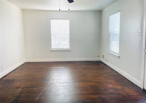 Waxahachie, TX 75165,203 Ennis Street