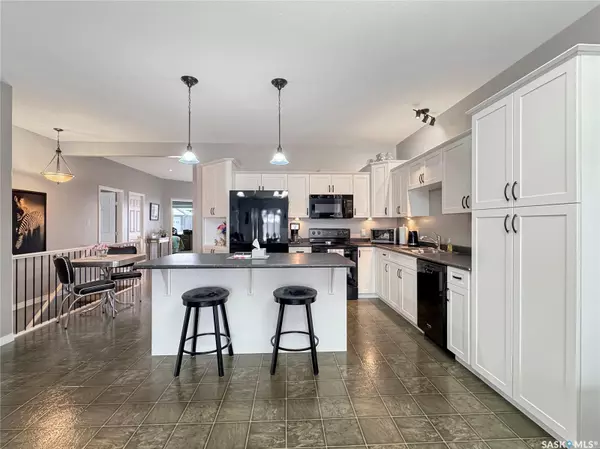 North Battleford, SK S9A 1B6,2301 Amos DRIVE #C