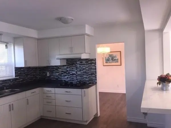 Brampton, ON L6W 2X8,76 Centre ST S