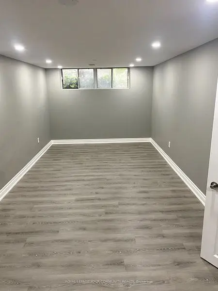 Toronto C06, ON M3H 4H8,223 Acton AVE #Lower