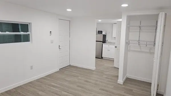 Hollywood, FL 33024,1111 N 63rd Ave