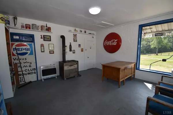 Amherst, VA 24521,1966 N Amherst HWY