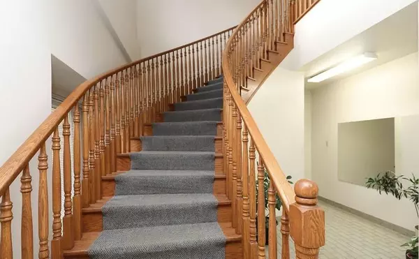 Mississauga, ON L4Z 1S2,4315 Village Center CT #201