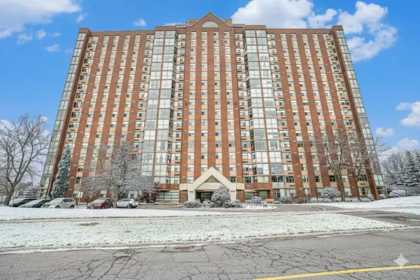 2760 Carousel CRES #1210, Blossom Park - Airport And Area, ON K1T 2N4