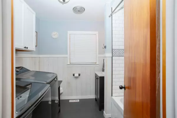 Freeport, IL 61032,1477 IL Route 75 N