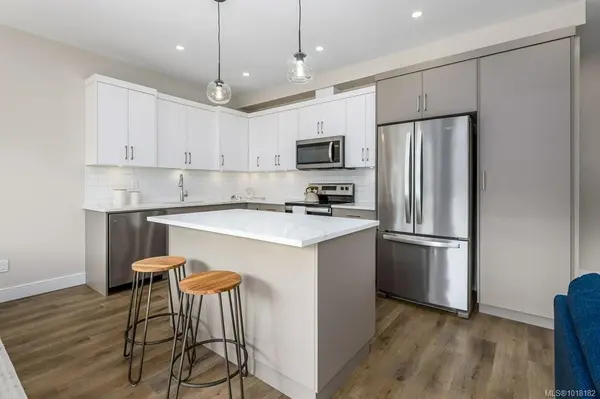 Courtenay, BC V9N 0J8,2580 Brookfield Dr #206