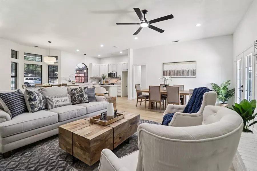 417 Sherwood Court, Burleson, TX 76028