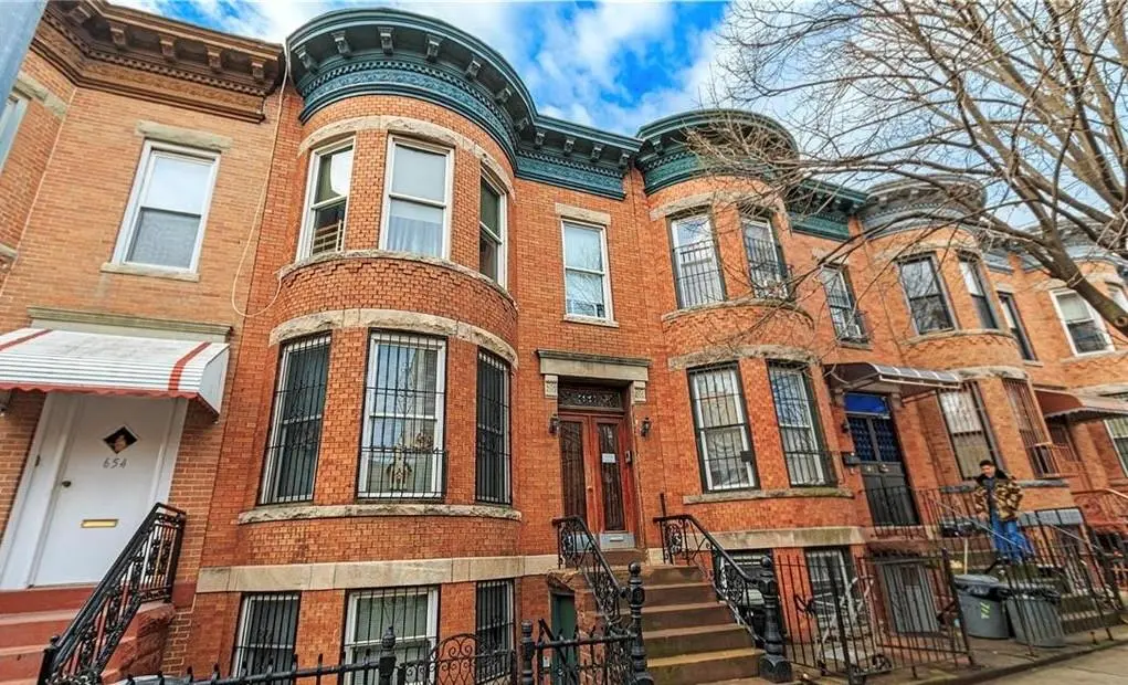 Brooklyn, NY 11220,650 51st ST #1