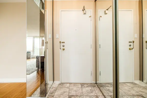 Overbrook - Castleheights And Area, ON K1K 3Y4,665 Bathgate DR #307