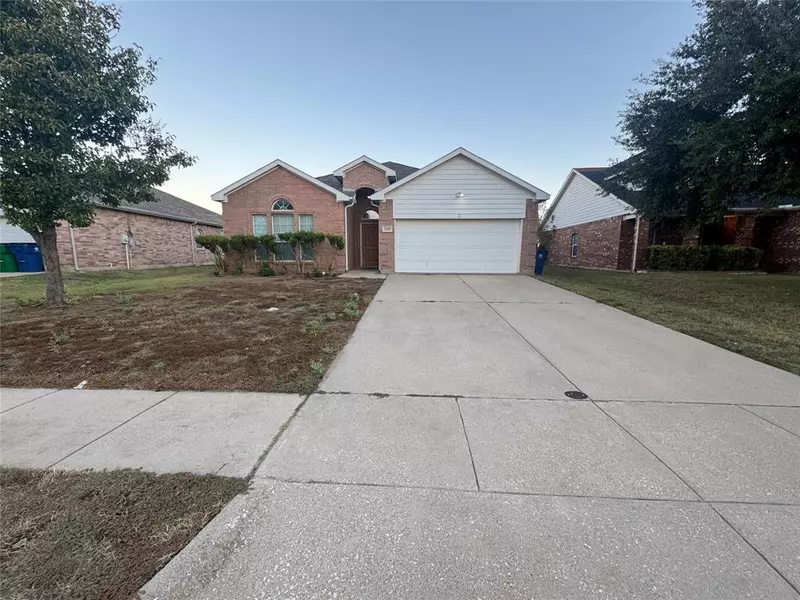 1140 Beaverwood Lane, Crowley, TX 76036
