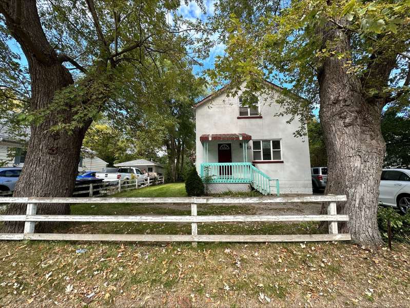 62 Finch AVE E, Toronto C14, ON M2N 4R3