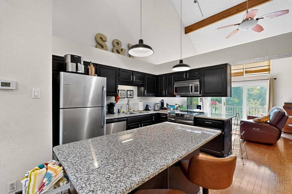 9222 Church Road #114, Dallas, TX 75231