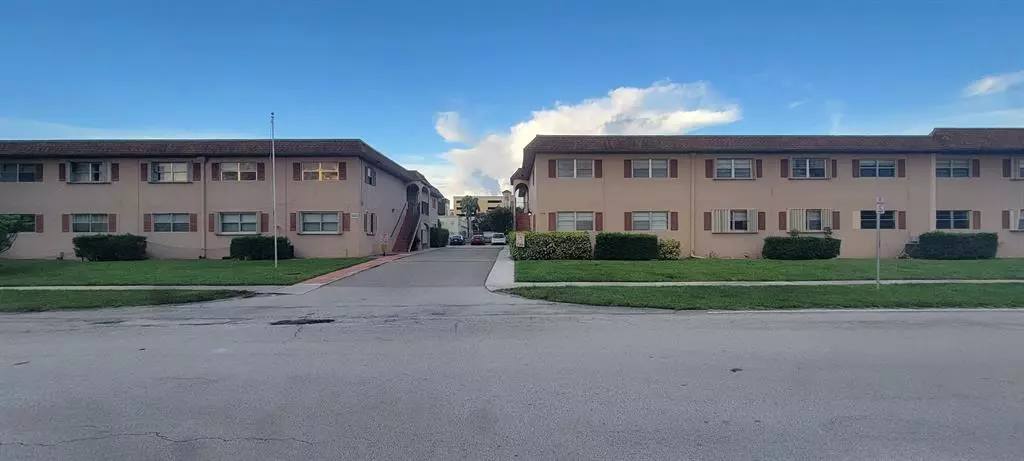 Boca Raton, FL 33432,600 SW 2nd Ave #235