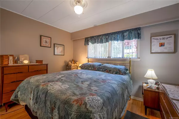 Campbell River, BC V9W 2W8,549 Colwyn St