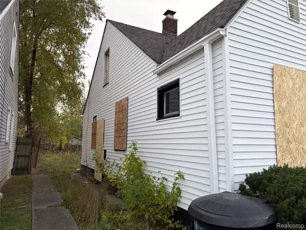 Detroit, MI 48213,14920 longview Longview ST