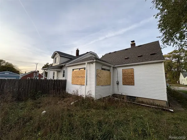 Detroit, MI 48213,14920 longview Longview ST