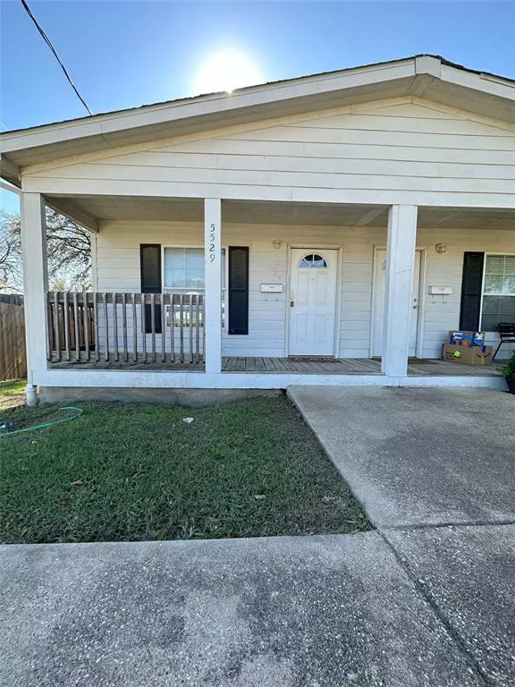 Dallas, TX 75235,5529-5531 Mesa Circle #5529