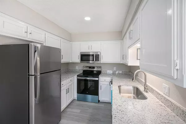 Arlington, TX 76015,2112 Windhurst Drive