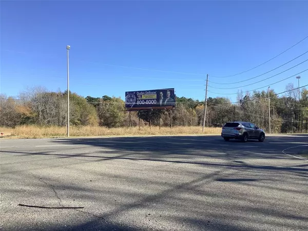 Shreveport, LA 71107,0000 North Market Street