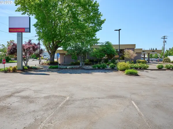 Molalla, OR 97038,200 CENTER AVE