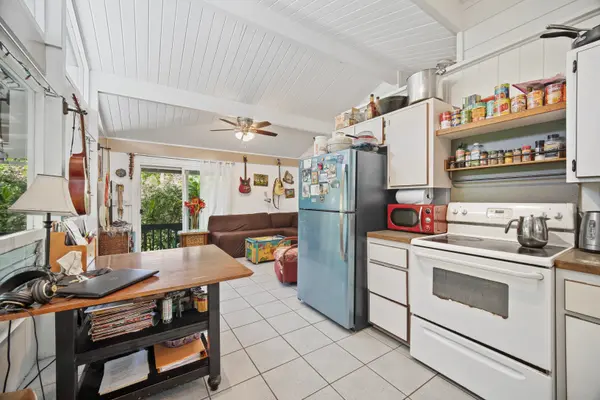 5-7384 KUHIO HWY #2, Hanalei, HI 96722