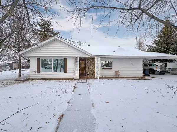 5420 Gravel AVE, Donnelly, AB T0H 1G0