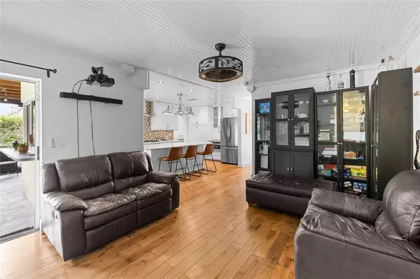 Coral Springs, FL 33065,8405 NW 38th St