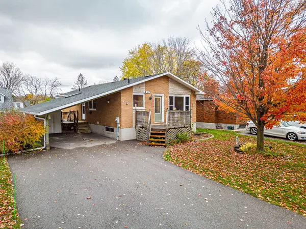 Collingwood, ON L9Y 3S1,68 Alice ST