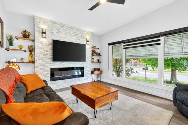 Niagara Falls, ON L2E 5L3,4542 Nancy DR